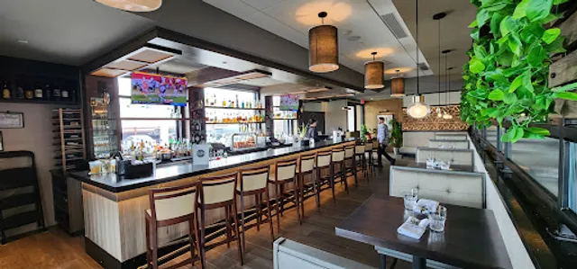 Hilltop Kitchen & Bar