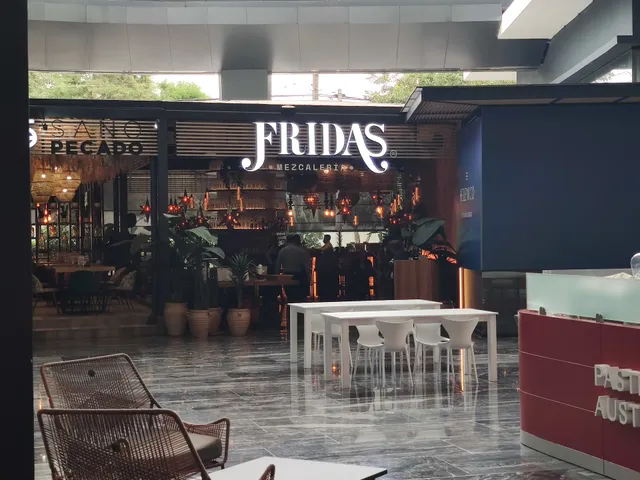 Fridas Mezcaleria