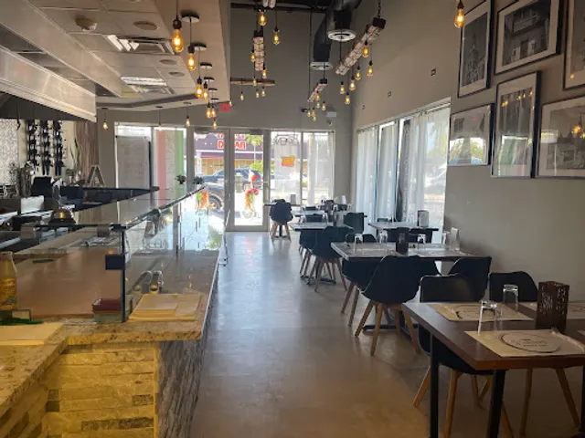 Pastinos Pastas & Vinos