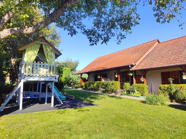 Aurora Ház - Elégia Kft.