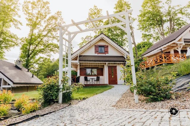 Cicha Struga- całoroczne domy do wynajęcia w Górach Stołowych