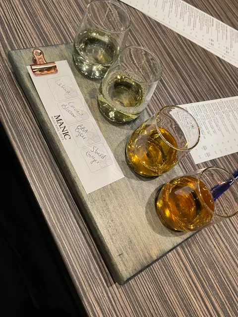 Manic Mead. Wine. Cider