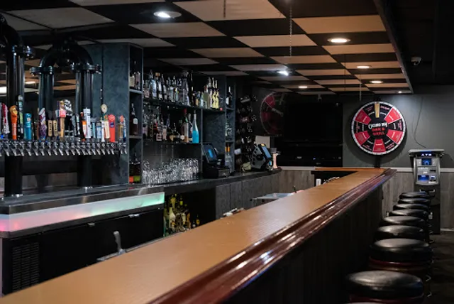 Casino Inn Bar & Grill