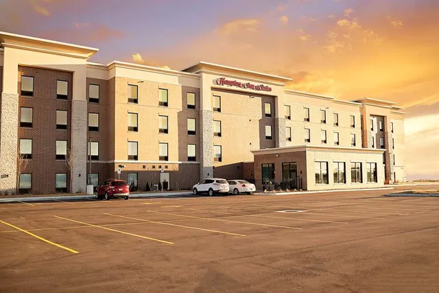 Hampton Inn & Suites Dundee