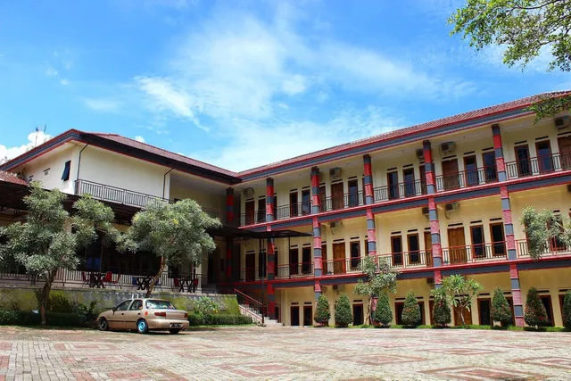 Hotel Bayak & Resort