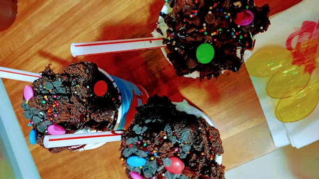 Goluptious Longing For Savory SNACKS.