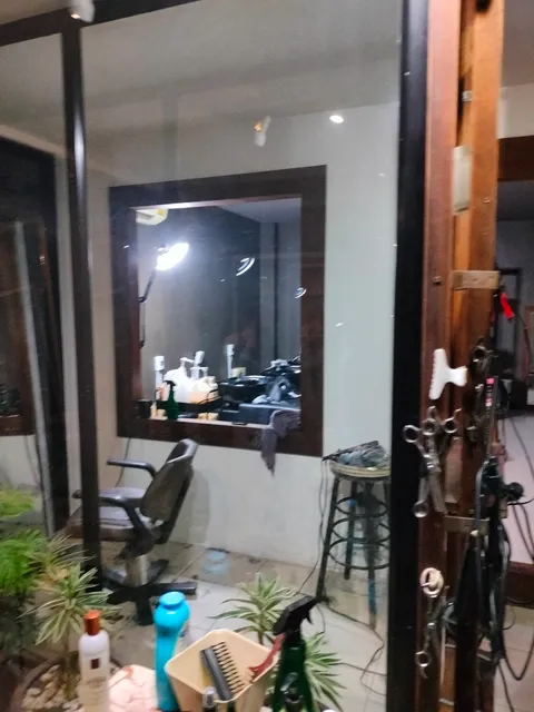 Anderson Salon Bangkok