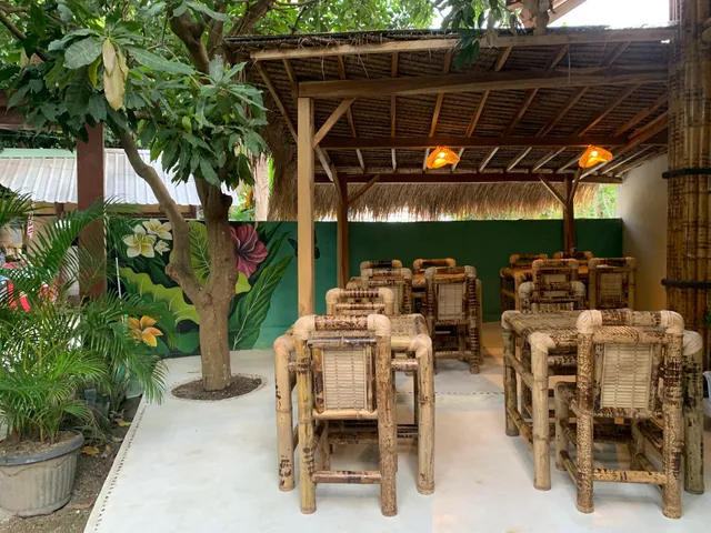 Anjani Surf & Yoga Lodge