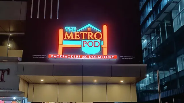 The Metro Pod - Backpackers A/C Dormitory