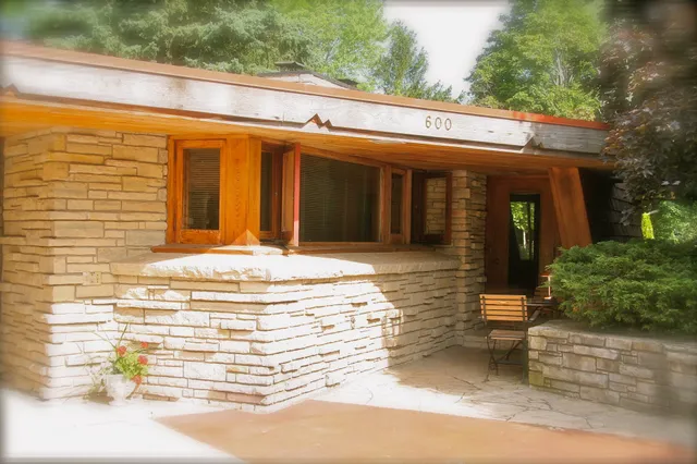 Gonstead Guest Cottage