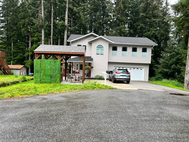 Pearson's Pond Suites