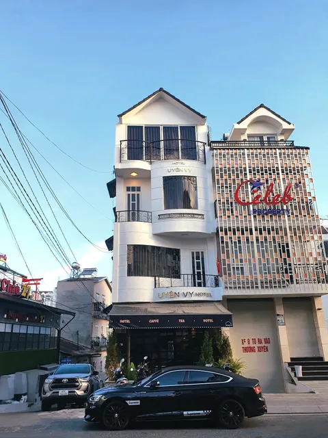Uyen Vy Hotel and Coffee