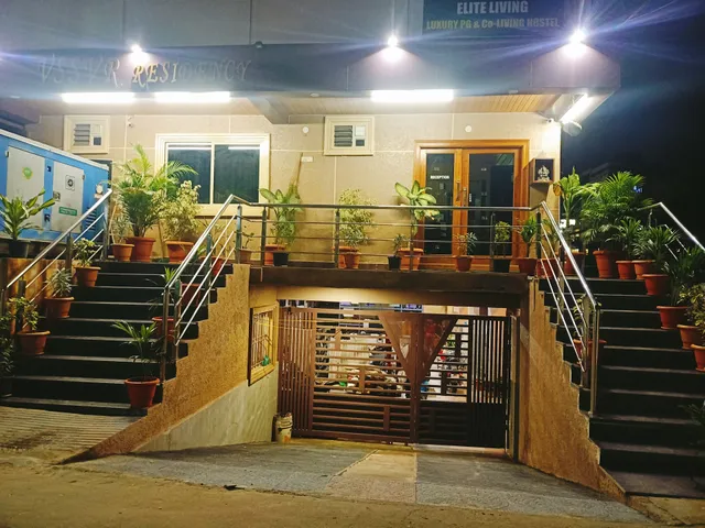 Elite Living At Windsor