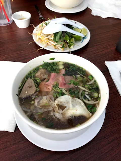 Pho Tre Bien Bistro