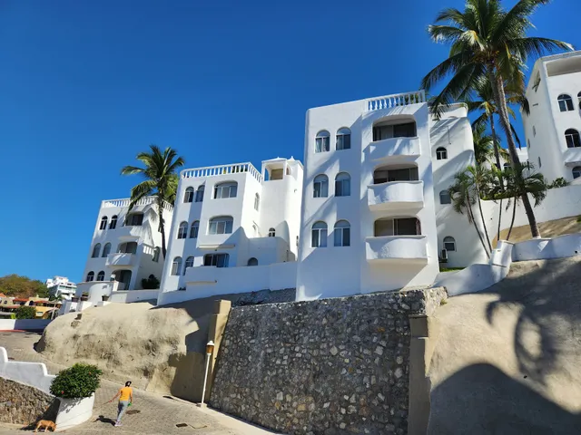vida beach manzanillo apartments