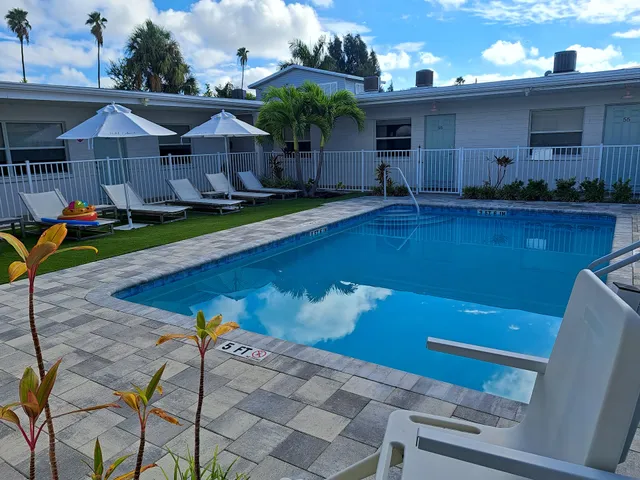 Hotel Cabana Vacation Rentals