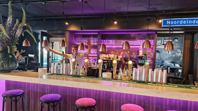 Grand cafe Noordeinde