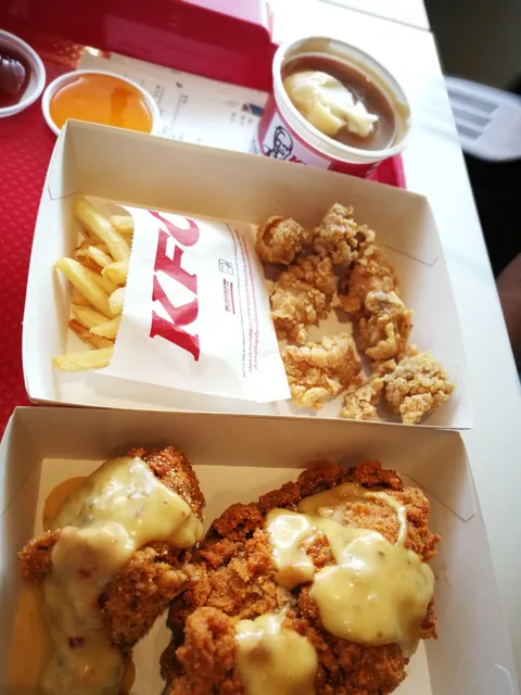 KFC Lotus Samchuk