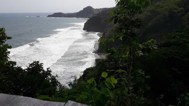 Niagara Beach Surumanis