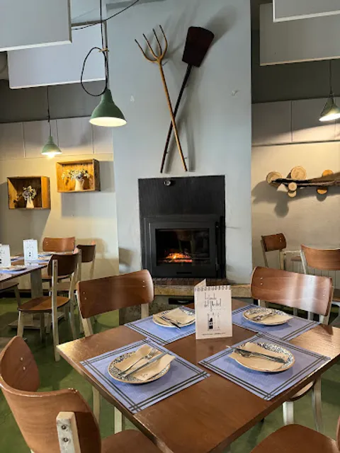 La Fonda Del Perchel