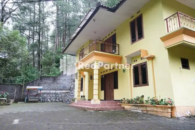 Villa Handayani Songgoriti Mitra RedDoorz
