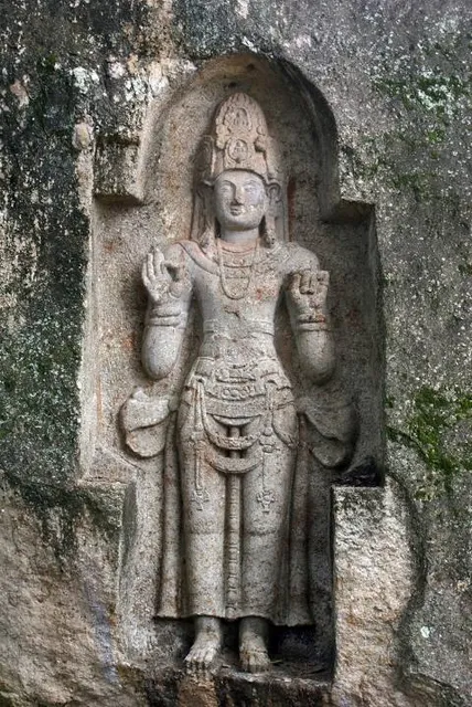 Kushtarajagala Statue