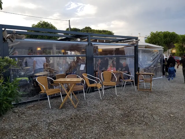 La Sal Es Xiringuito Ses Oliveres