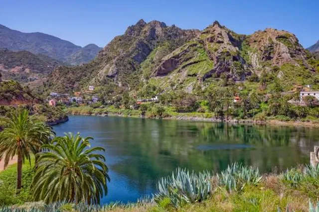 Presa La Encantadora