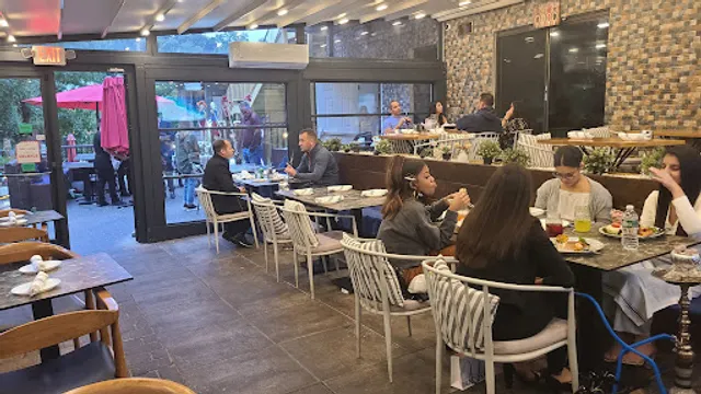 Lulu Mediterranean Grill - Edgewater