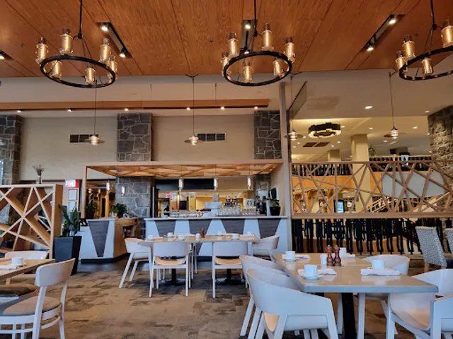 Grill & Vine Whistler