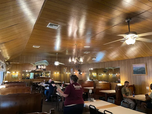 Coach House Seafood & Steak