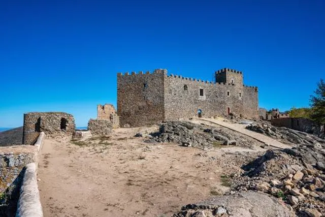 Montánchez Castle