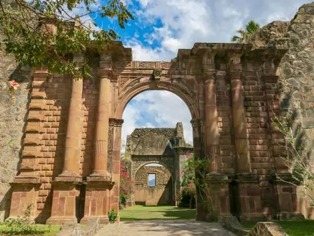 Templo Inconcluso de La Preciosa Sangre