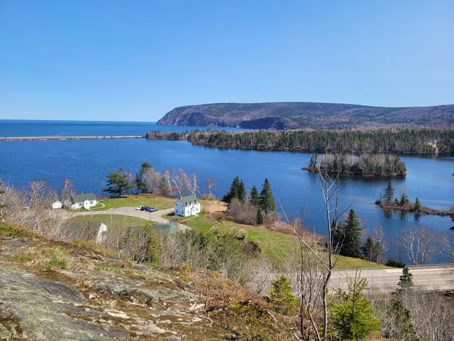 Freshwater Lake Look-off Trailhead
