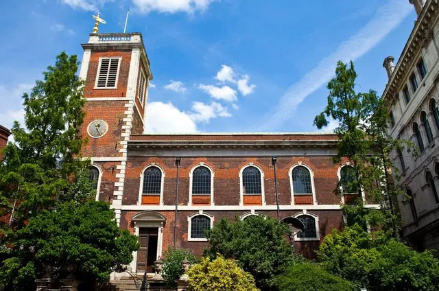 St Andrew by the Wardrobe