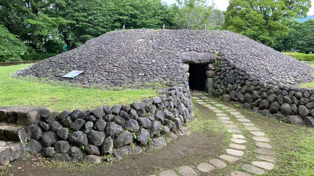 Sakuradote Tumulus Park