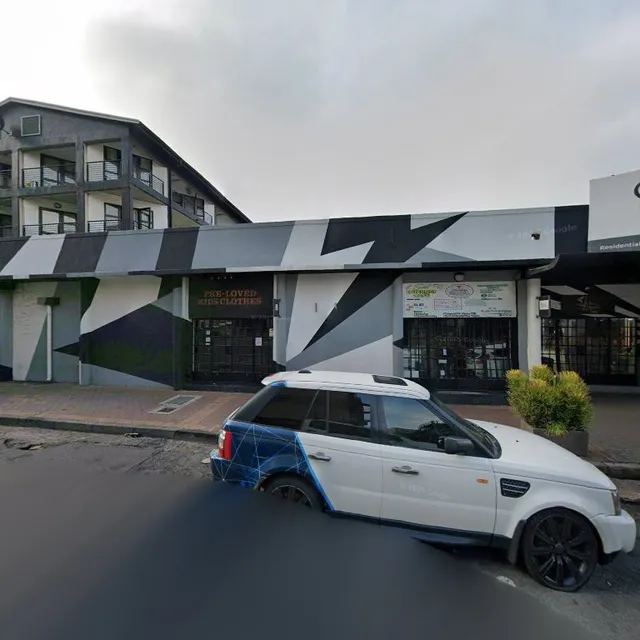 Royal Stina Hotel-style