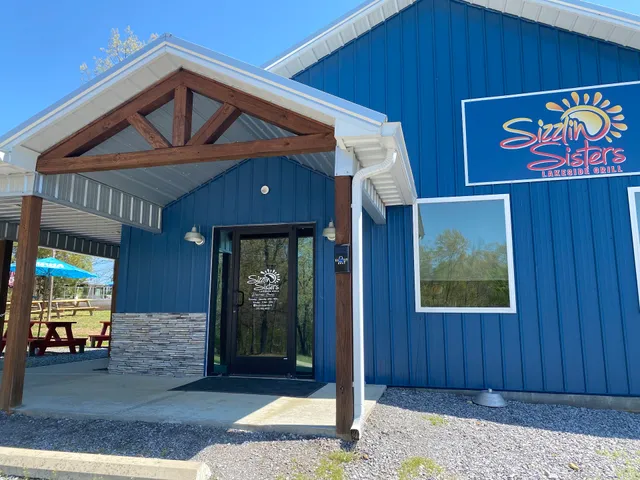 Sizzlin’ Sisters Lakeside Grill