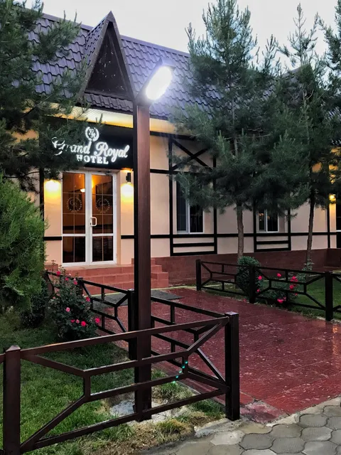 Grand Royal Hotel 3+