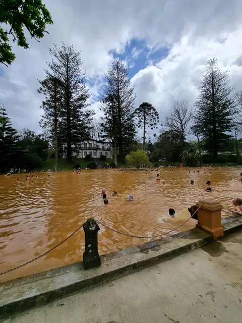Tanque termal Parque Terra Nostra