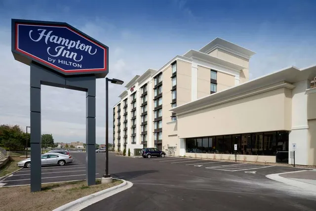 Hampton Inn by Hilton Green Bay Downtown