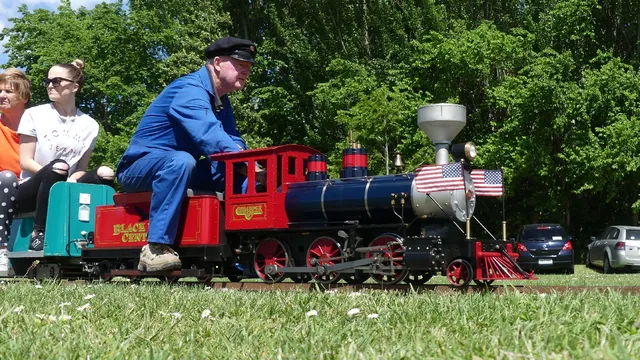 Halswell Miniature Trains (C.S.M.E.E.)
