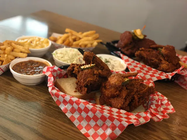 Hattie B's Hot Chicken - Nashville - Melrose