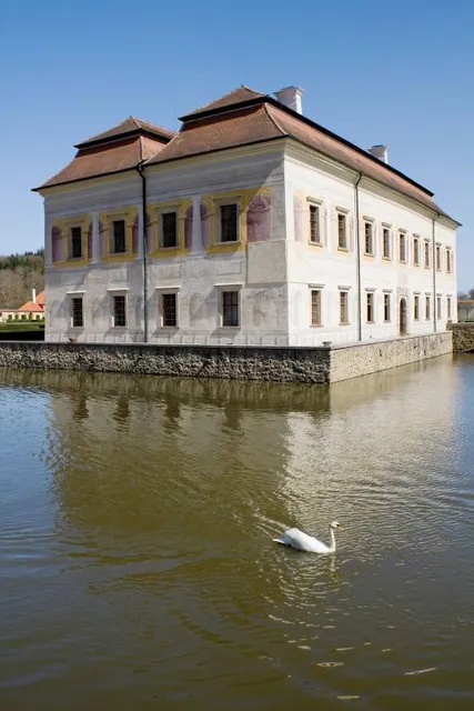 Kratochvíle state chateau