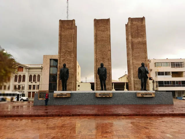 Plaza of the Three Presidents