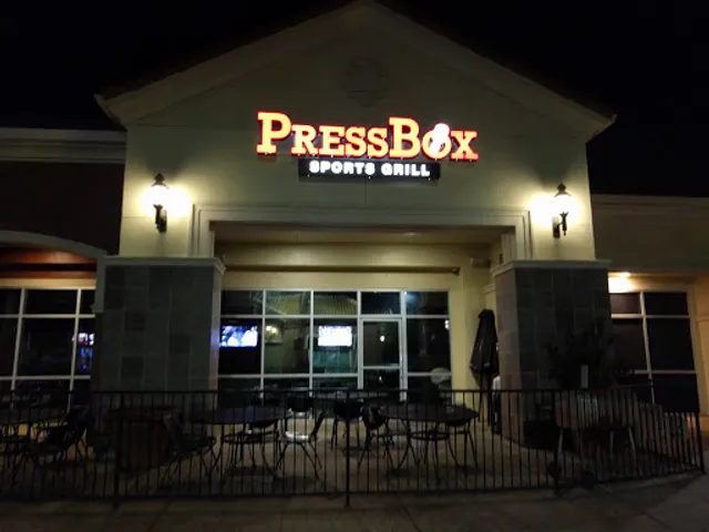 Press Box Sports Grill-NE Fresno