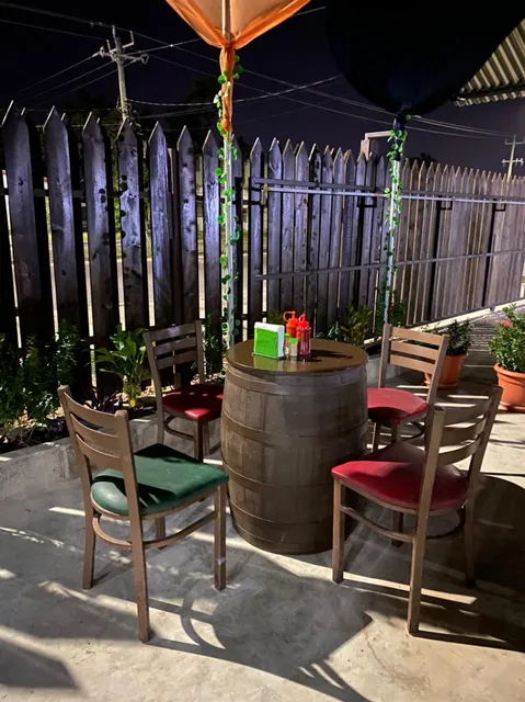 Titanic Restaurant & Lounge