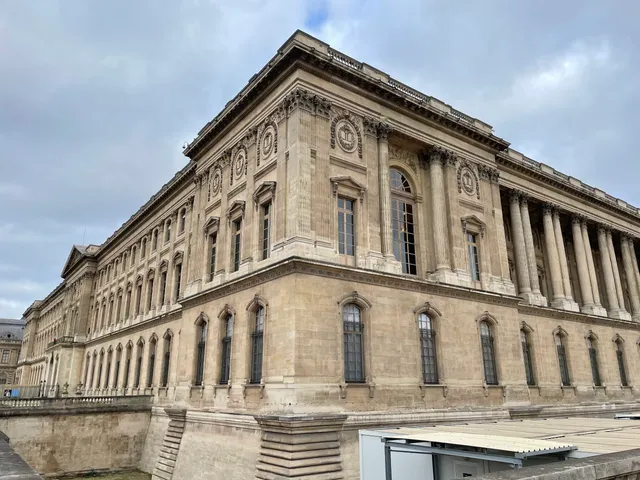 Columnas de Perrault - Museo del Louvre