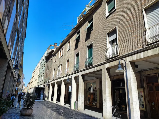 Cherie Mode Di Granelli Lara