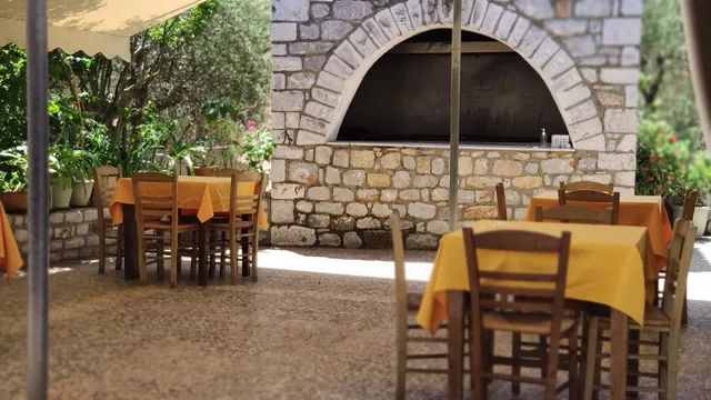 Εστιατόριο Καμπινάρα